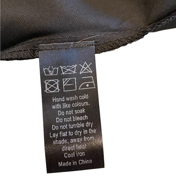 Lioness Harlow Elegant Black Sleeveless Mini Cocktail Party Dress holiday party - Picture 8 of 9